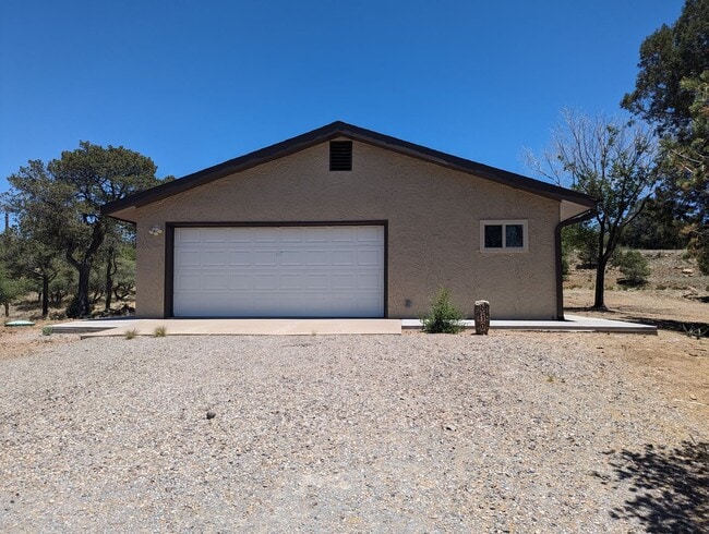 610 Cochise Cir in Silver City, NM - Building Photo - Building Photo