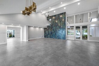 1365 Bay Terrace in North Bay Village, FL - Building Photo - Building Photo