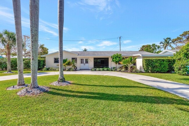 502 SW 28th Ave in Boynton Beach, FL - Building Photo - Building Photo