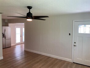 7131 Orpine Dr N in St. Petersburg, FL - Building Photo - Building Photo