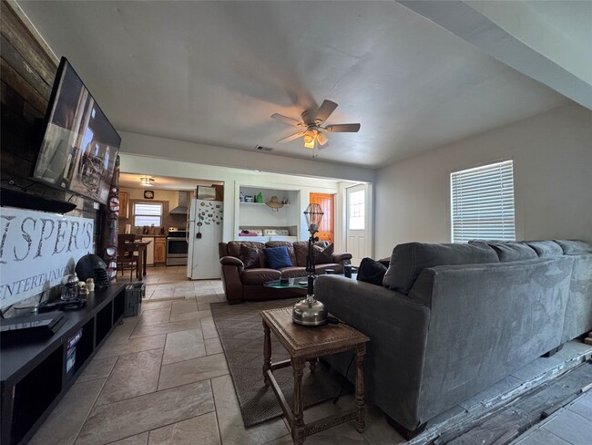 property at 1823 Market St