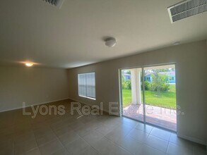 23211 McQueeney Ave in Port Charlotte, FL - Building Photo - Building Photo