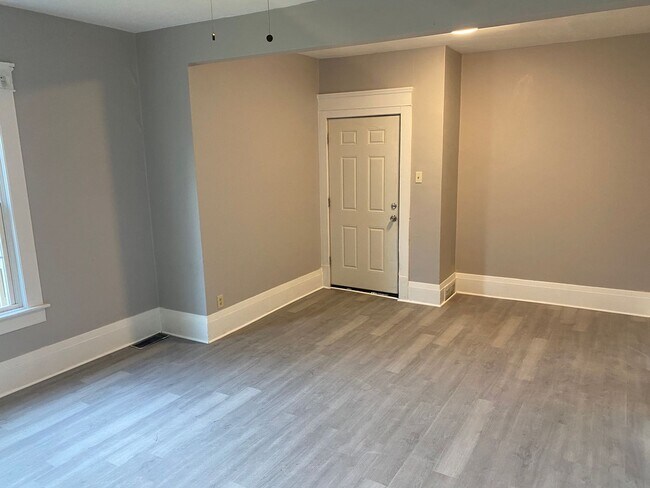 176 7th St NW in Barberton, OH - Building Photo - Building Photo