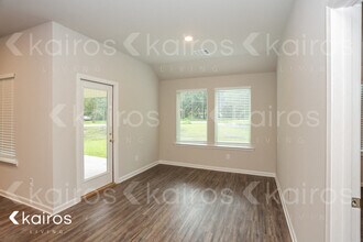 11486 Brookwood Dr in Denham Springs, LA - Foto de edificio - Building Photo