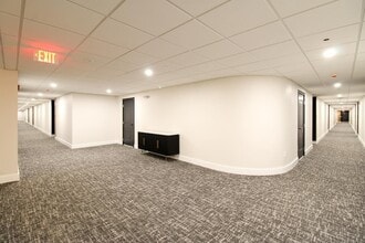 22 Everett St in Westwood, MA - Building Photo - Building Photo