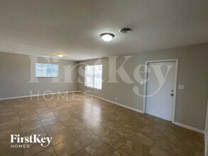 5961 NW 14th Ct in Sunrise, FL - Building Photo - Building Photo