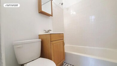 340 Lenox Ave in New York, NY - Building Photo - Building Photo