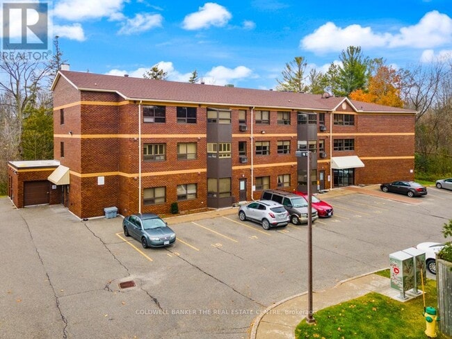 166 Olive St in East Gwillimbury, ON - Building Photo - Building Photo