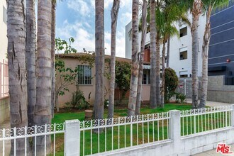 4360 McLaughlin Ave in Los Angeles, CA - Building Photo - Building Photo
