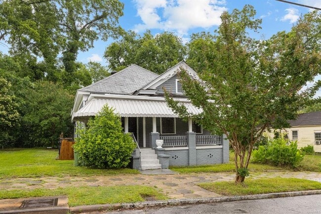 property at 537 S Jackson St