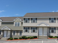 Robbins Nest Townhomes in Dracut, MA - Foto de edificio - Building Photo