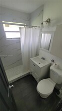 3042 NW 27th St in Miami, FL - Building Photo - Building Photo