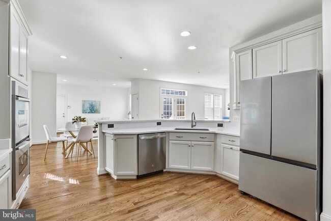 property at 1312 Volunteer Dr