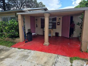 262 NE 118th Terrace in Miami, FL - Foto de edificio - Building Photo