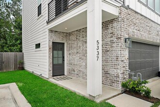 5337 Donovan Gdns Ln in Houston, TX - Building Photo - Building Photo