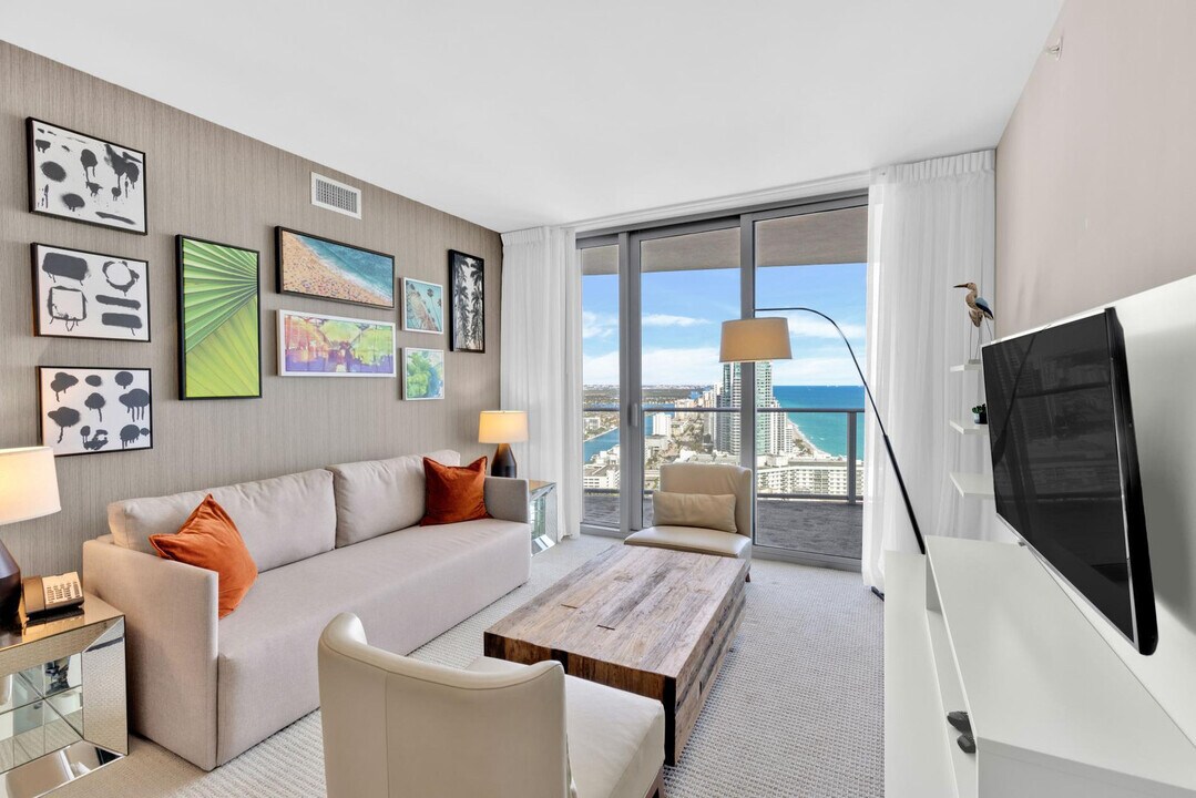 4011 S Ocean Dr in Hollywood, FL - Foto de edificio