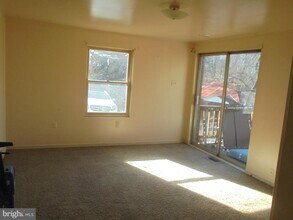 51 Ed Turner Ln-Unit -#4 in Harpers Ferry, WV - Building Photo - Building Photo
