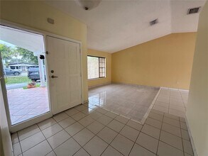 1203 SW 57th Ave in West Miami, FL - Building Photo - Building Photo