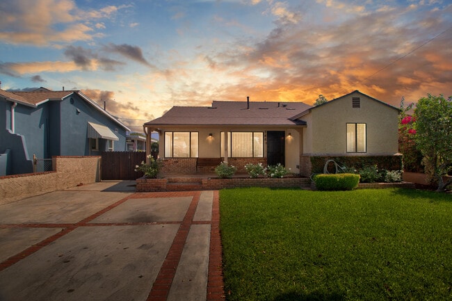 property at 746 N Catalina St