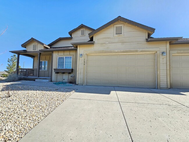 property at 7690 Diamond Vista Ct