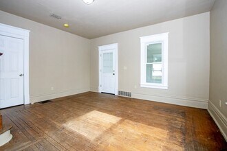 554 Northwestern Ave in Wooster, OH - Building Photo - Building Photo