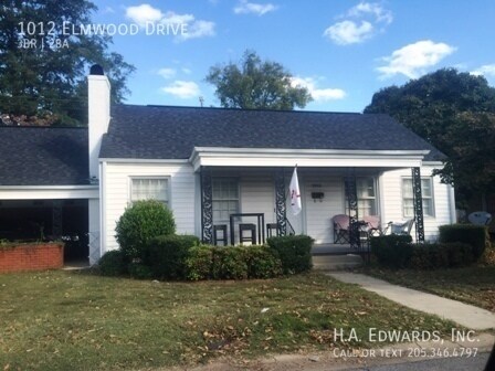 1012 Elmwood Dr in Tuscaloosa, AL - Building Photo