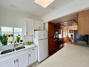 1708 Broadway St in Oceanside, CA - Building Photo - Building Photo