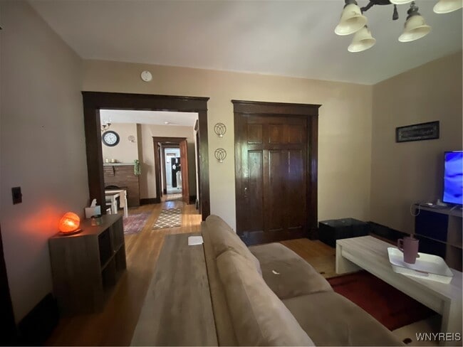 114 Russell St in Buffalo, NY - Building Photo - Building Photo