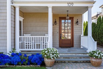 109 Salem Ave in Spring Lake, NJ - Foto de edificio - Building Photo