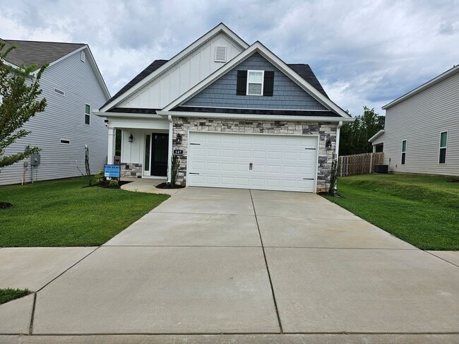 property at 147 Dublin Lp