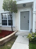 3104 SW 50th St in Fort Lauderdale, FL - Building Photo