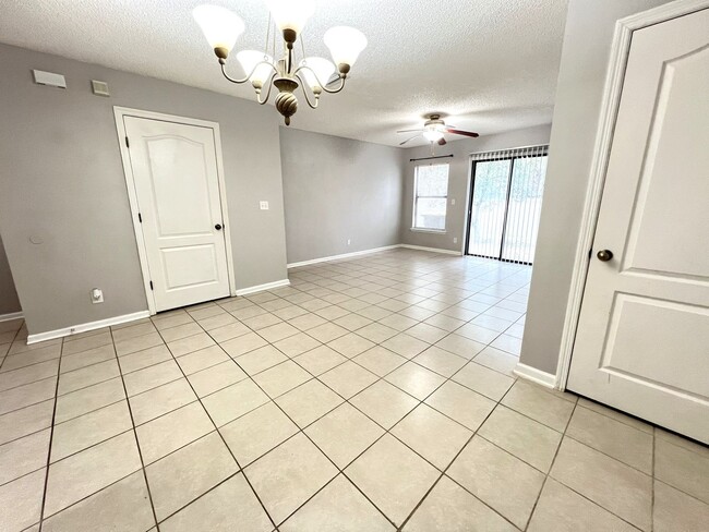 7661 Melvin Rd in Jacksonville, FL - Building Photo - Building Photo