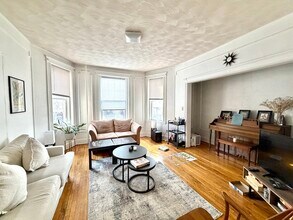 7 Devotion St in Brookline, MA - Building Photo - Building Photo