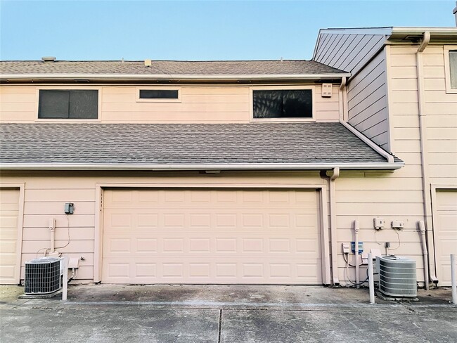 property at 13892 Hollowgreen Dr