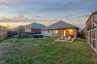 912 Lake Cypress Ln in Little Elm, TX - Building Photo - Building Photo