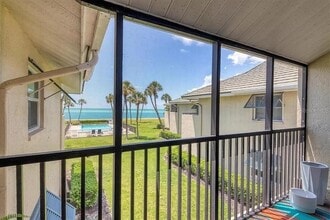 4660 Ocean Blvd, Unit Q2 in Sarasota, FL - Building Photo - Building Photo