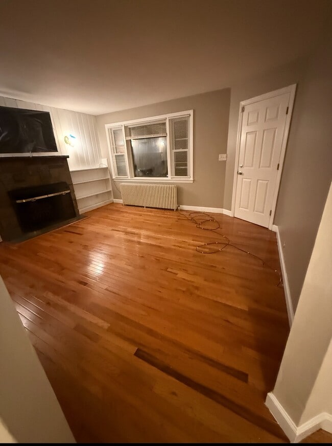 24 Paragon Ln in Stamford, CT - Building Photo - Building Photo