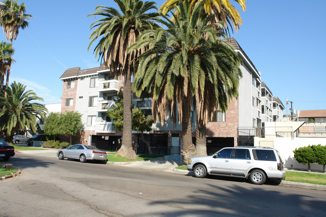 121 S Occidental Blvd in Los Angeles, CA - Building Photo - Building Photo