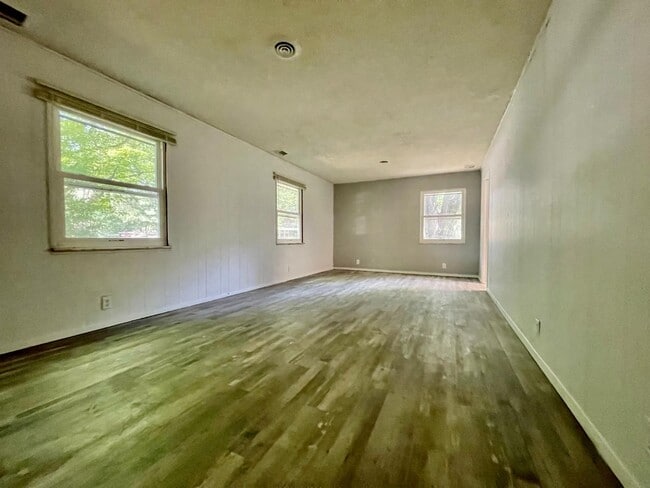 1701 Ohio St in Terre Haute, IN - Building Photo - Building Photo