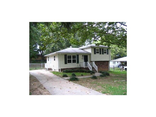 property at 5257 Chantilly Terrace