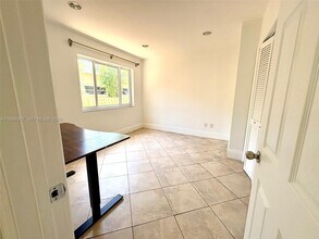 4190 Pamona Ave in Miami, FL - Building Photo - Building Photo