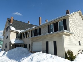 147 N State St in Concord, NH - Foto de edificio - Building Photo