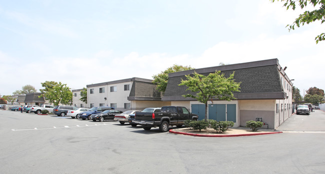 St Regis Park | Chula Vista, CA Apartments For Rent