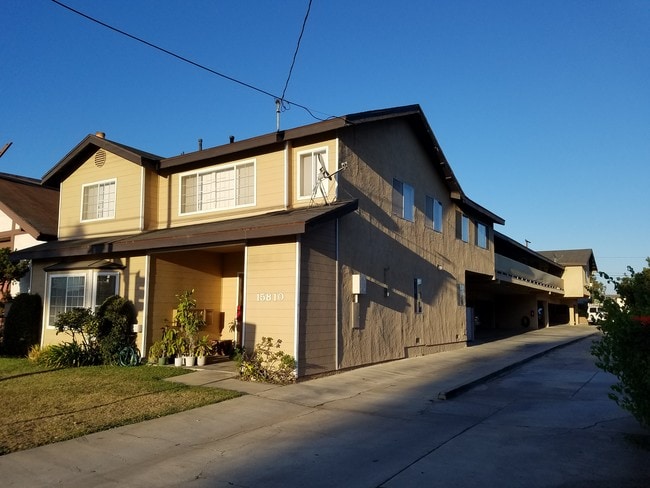 15810 Normandie Ave, Unit Apt 2, Unit Apt 2