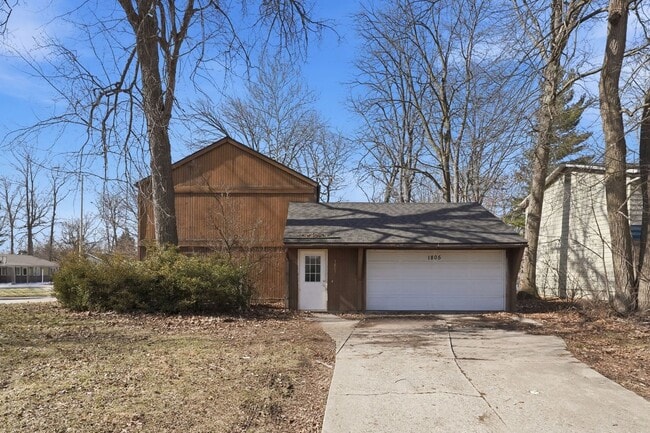 property at 1805 Folsom Ln