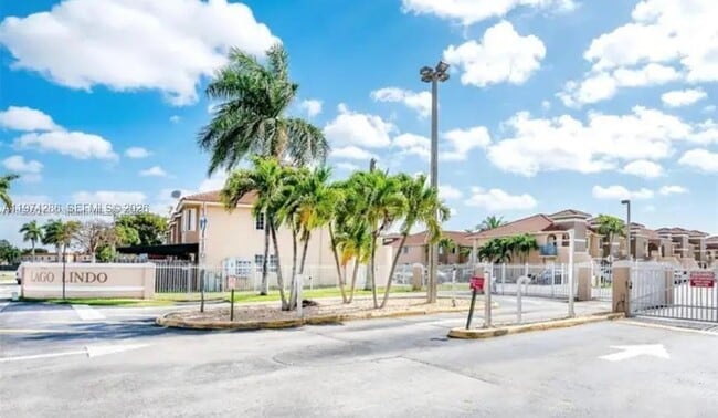 6466 SW 130th Pl, Unit 903 in Miami, FL - Building Photo - Building Photo