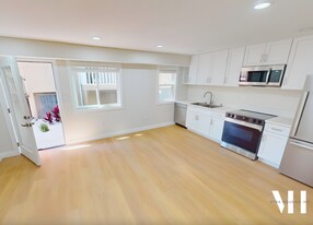 2372.50 Portland St in Los Angeles, CA - Building Photo