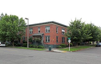 Emmons Apartments in Tacoma, WA - Building Photo