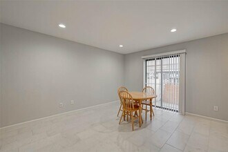 3809 Tanglewilde St in Houston, TX - Building Photo - Building Photo