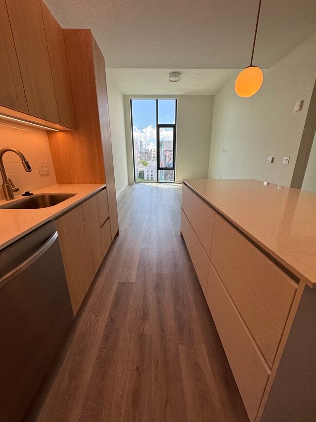 144 NW 32nd St, Unit A1